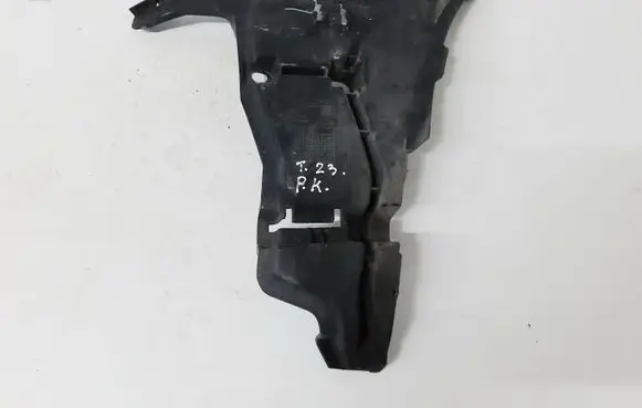 Volvo V70 Front bumper mounting bracket 08693181