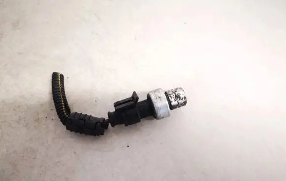 Opel Corsa D Air conditioning (A/C) pressure sensor 9131721