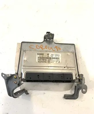 Toyota Corolla E120 E130 Engine control unit/module 8966102730 1039S00609 0261207411