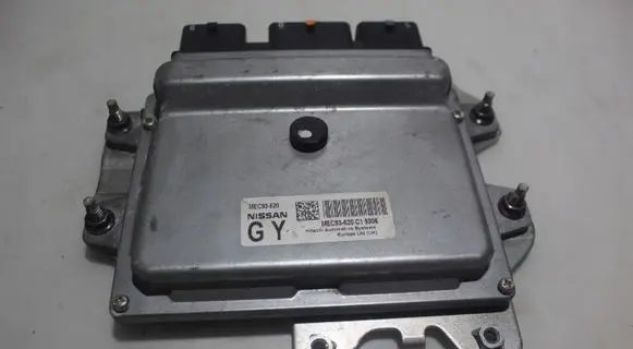 Nissan Qashqai Engine control unit/module ECU MEC93620