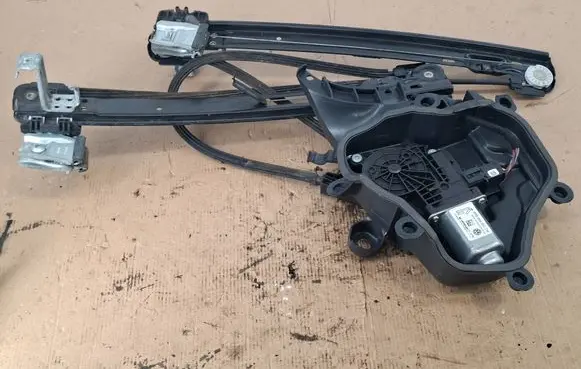 Seat Ibiza IV (6J,6P) Front door window regulator with motor 6R0959802 DX530120630 6J4837402AD