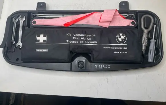 BMW 5 E60 E61 Tool box 15361710 6761420