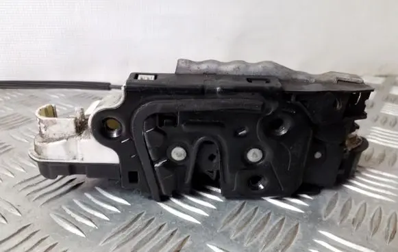 Volkswagen Sharan Front door lock 5K2837016B