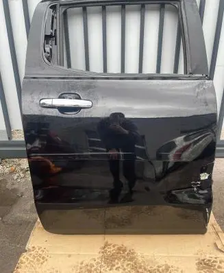 Ford Ranger Rear door