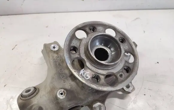 Mercedes-Benz C AMG W205 Rear wheel hub A2053572500