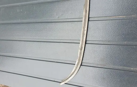 Under headlight/headlamp trim