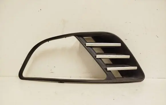 Ford Fiesta Front fog light trim/grill 2S6119953B