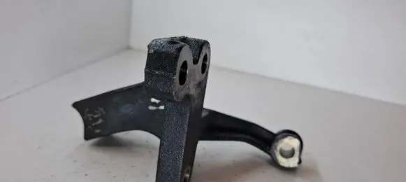 Peugeot 3008 I Engine mounting bracket 9653552580