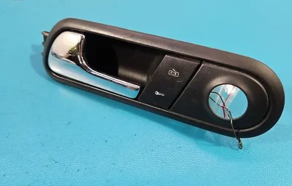 Seat Ibiza III (6L) Front door interior handle 6L0837113H IMPRK1609577