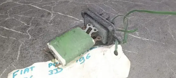 Fiat Punto (176) Heater blower motor/fan resistor B837