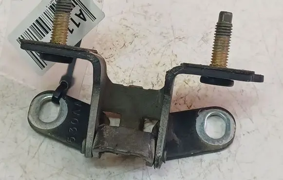Dodge Caliber Rear door lower hinge 