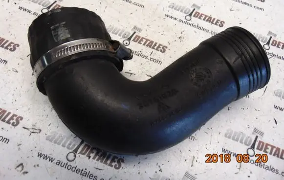 Volvo XC90 Intercooler hose/pipe 30751920