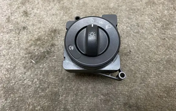 Volkswagen Crafter Light switch 9065450104