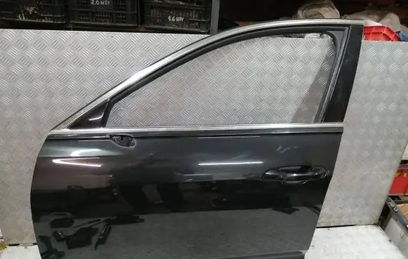 Audi A6 S6 C8 4K Front door