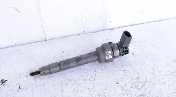 BMW 5 F10 F11 Fuel injector 7810702 0445110616