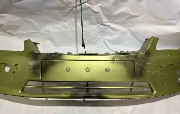 Ford Focus Front bumper 4M5117757A LKN0097A 4M5117757