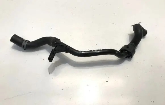 Engine coolant pipe/hose