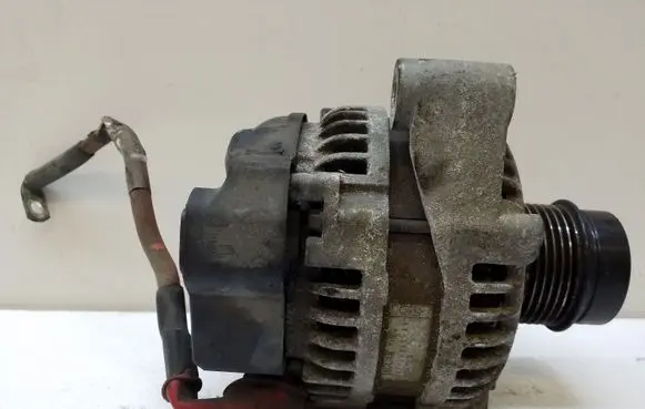 Jaguar S-Type Generator/alternator 4R8310300AB 1042103720
