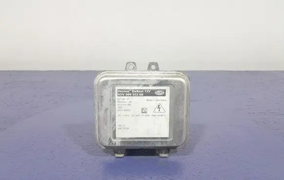 Opel Insignia A Voltage converter/converter module 5DV00993200