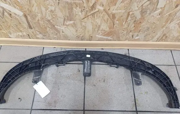 Front bumper skid plate/under tray