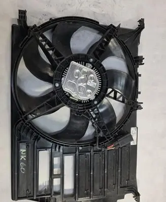BMW 2 F45 Radiator cooling fan shroud 7636071