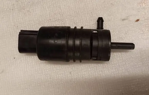 BMW X6 E71 Windscreen/windshield washer pump 6934160 10833217
