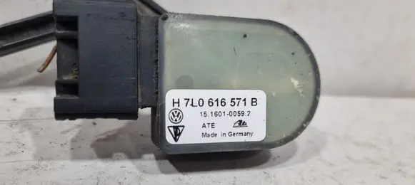 Rear air suspension level height sensor