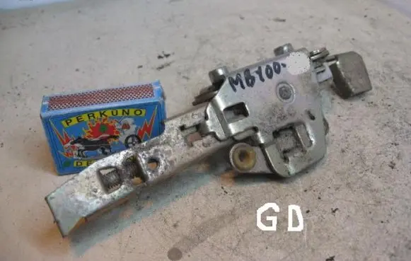 Mercedes-Benz 100 W631 Sliding door lock 