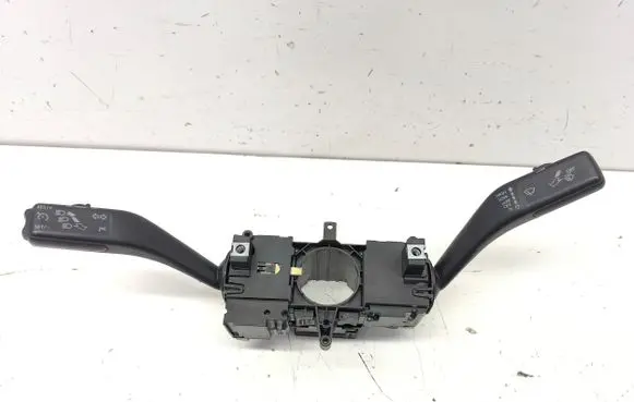 Volkswagen Jetta VI Wiper turn signal indicator stalk/switch 5K0953223B