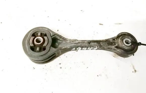 Subaru Forester SH Engine mounting bracket