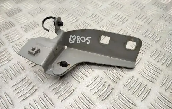 Headlight/headlamp mounting bracket