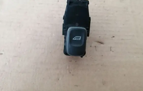 Volvo S60 Electric window control switch 9472275