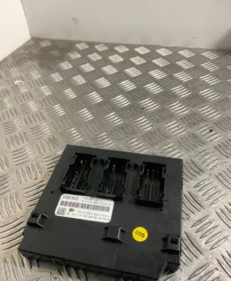 Skoda Octavia Mk2 (1Z) Comfort/convenience module 1K0937087J
