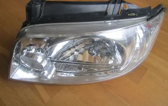 Hyundai Matrix Headlight/headlamp 9210117010