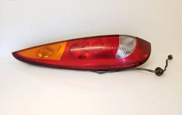 Nissan Almera Tino Rear/tail lights