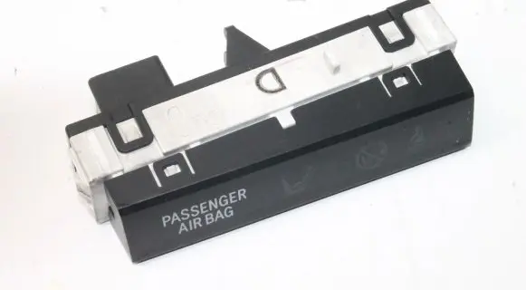 Toyota Prius (XW30) Passenger airbag on/off switch 8315047040