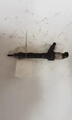 Mazda 6 Fuel injector R2AA13H50