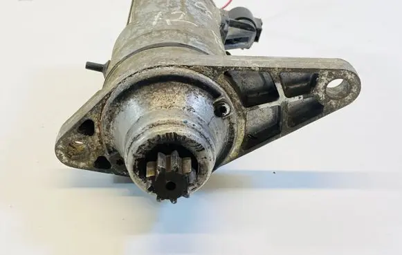 Volkswagen Polo V 6R Starter motor 02T911024A