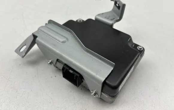 Jeep Cherokee Voltage converter inverter 56029609AB 39903 16704440300G1