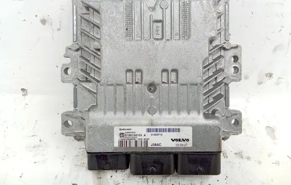 Volvo V70 Engine control unit/module 31355712 S180134103A