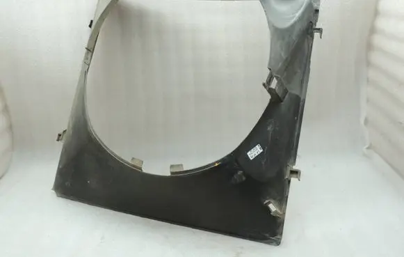 Ford Ranger Radiator cooling fan shroud AB398K618BA 1919682