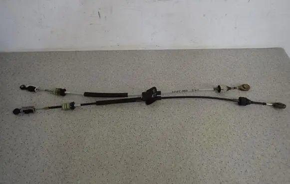 Suzuki Swift I Gear shift cable linkage 