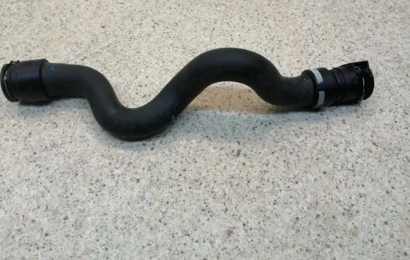Citroen C3 Aircross Engine coolant pipe/hose 9678822280