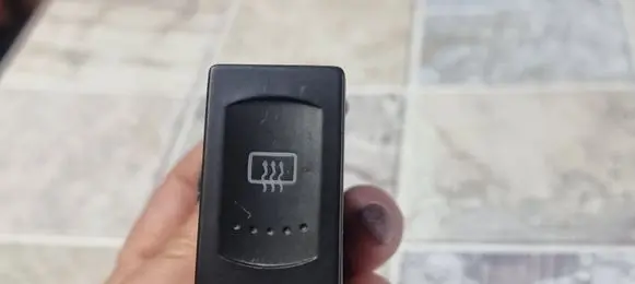 Windscreen/window heater switch