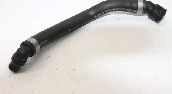 Mercedes-Benz CLS C219 Engine coolant pipe/hose A2118302996