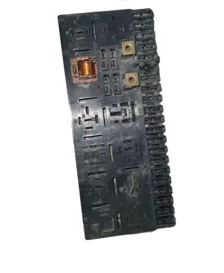 Volkswagen Golf II Fuse module 171941813D