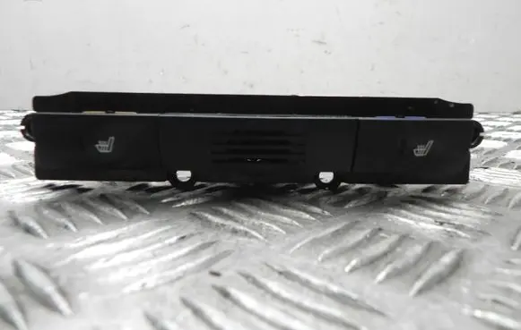KIA Sorento Seat heating switch 933002P030