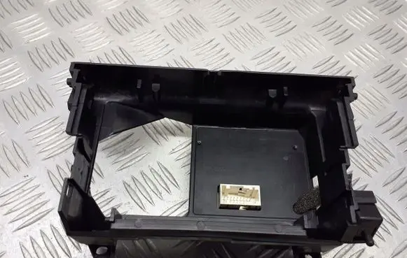 Renault Espace IV GPS navigation control unit/module 21667610-9