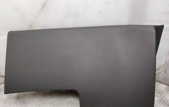 Dashboard lower bottom trim panel