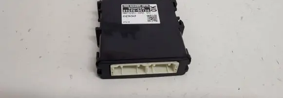 Toyota Avensis T270 Other control units/modules 8969005120 MB1028500890